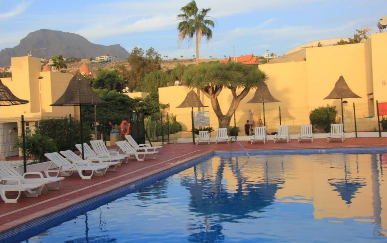 Duplex El Cortijo, Lasamericas 플라야데라스아메리카스 외부 사진