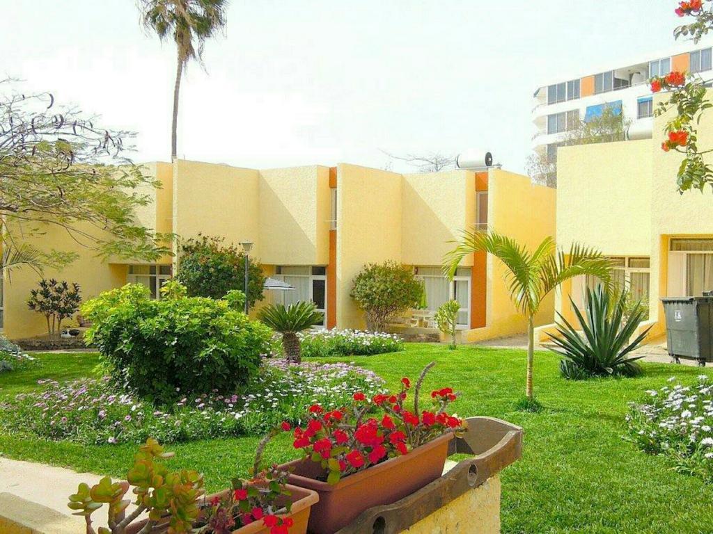 Duplex El Cortijo, Lasamericas 플라야데라스아메리카스 외부 사진